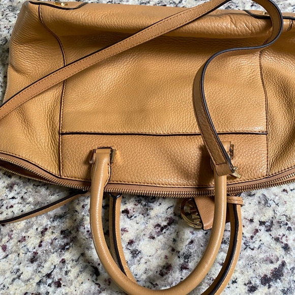 Michael Kors bag - Picture 2 of 6